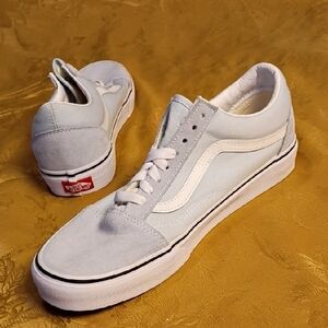 VANS Old School Light Blue and White Leather/Suede   Men's 9.5 Women's 11.0